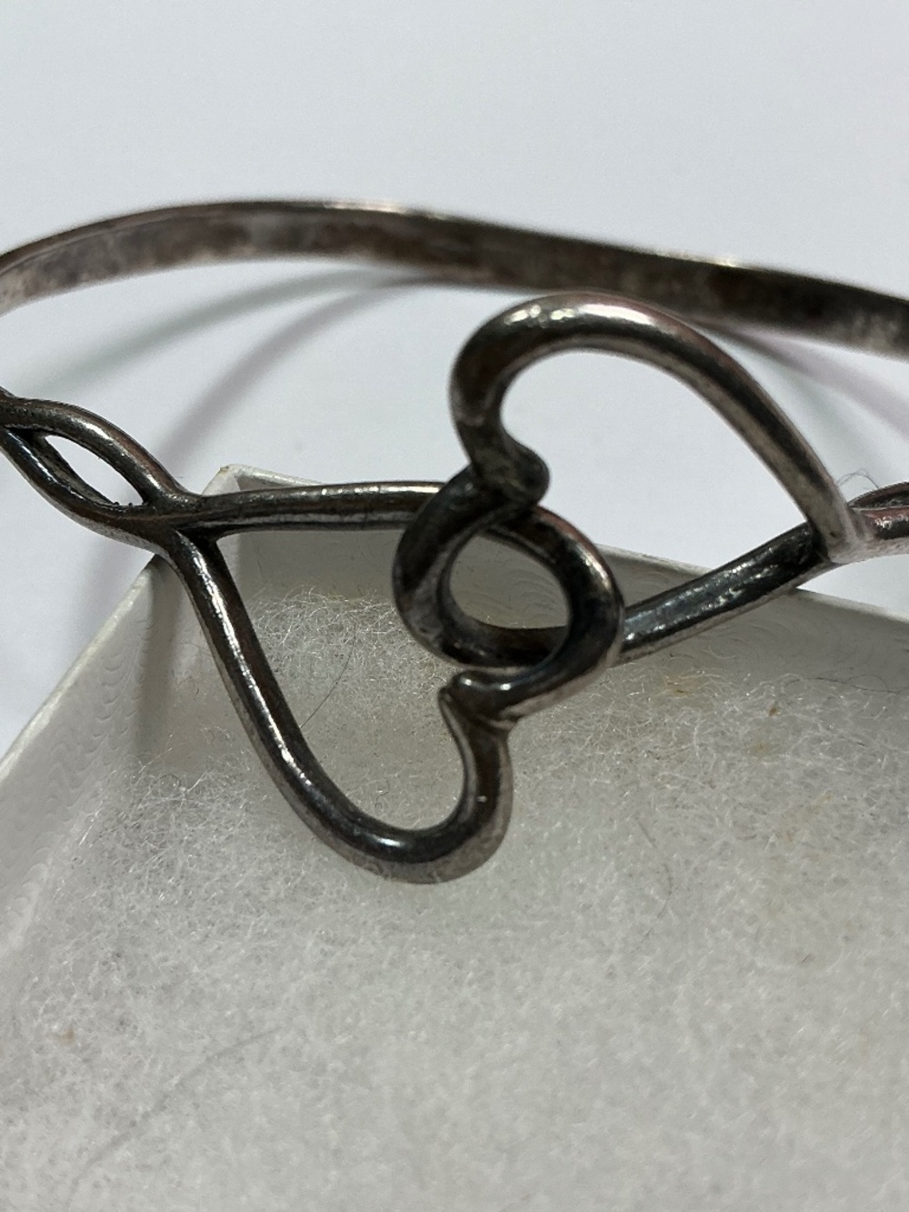 Vintage Sterling Silver Interlocking Heart Shaped Bracelet. 2.5 inch diameter